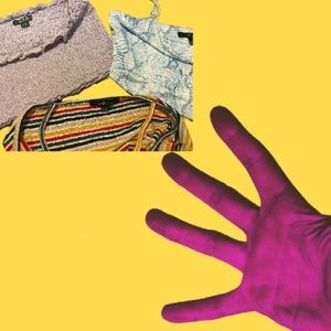 S E L L I N G 🖤👽🪙 3 tops 🪐✨💛